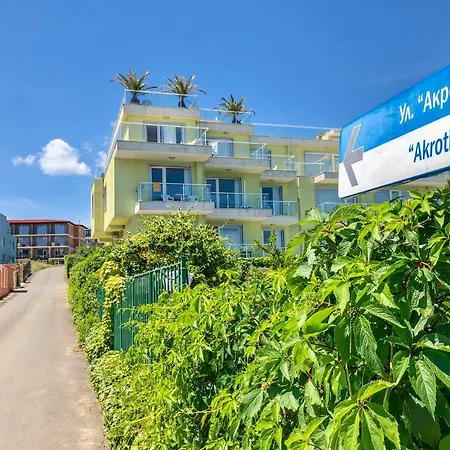 Apartment Sun And Beach